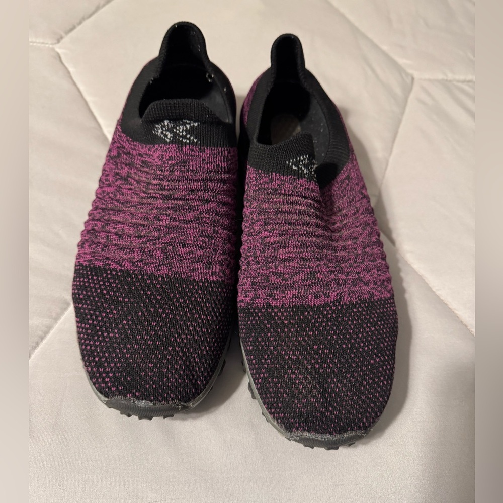 Slip-On Knit Sneakers in Black and Purple